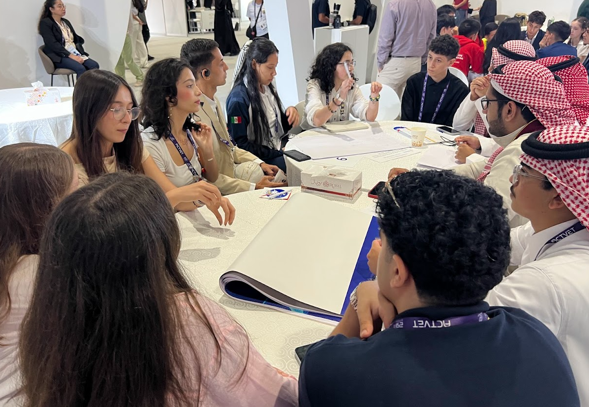 Creative minds together